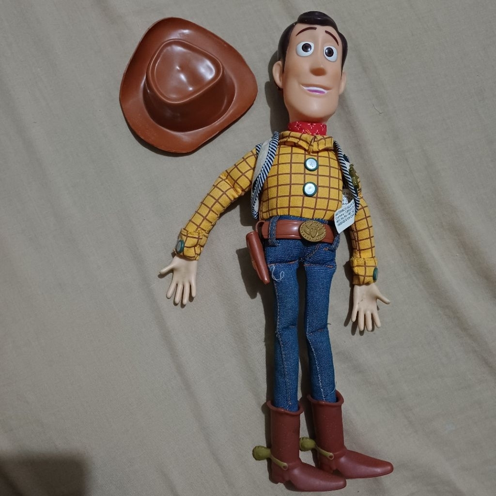 Figure woody toy story disney pixar