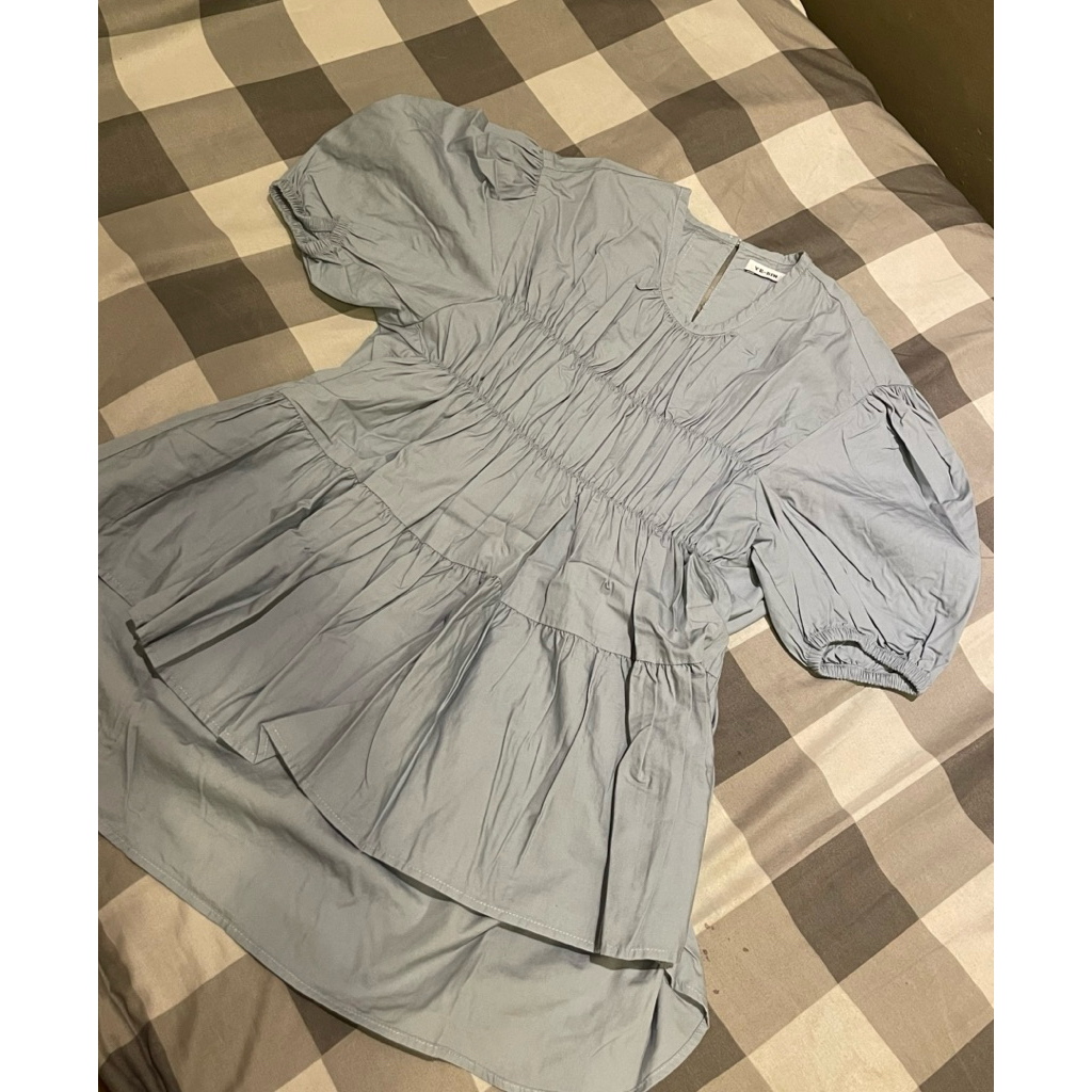 preloved blouse ruffle