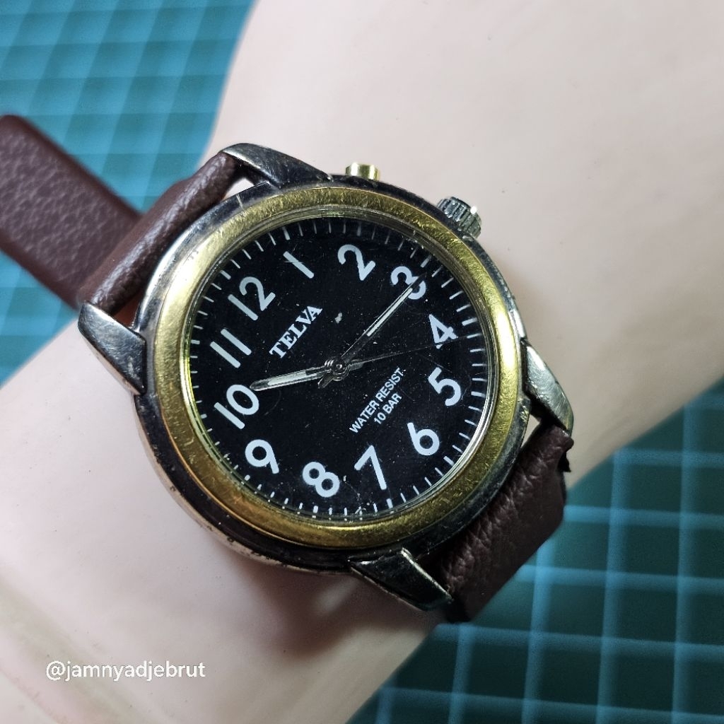 Jam Telva MOD Case Seiko Kinetic Black Gold Bekas