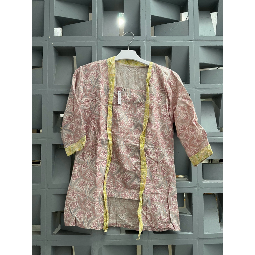 [Preloved] Kebaya Encim Motif