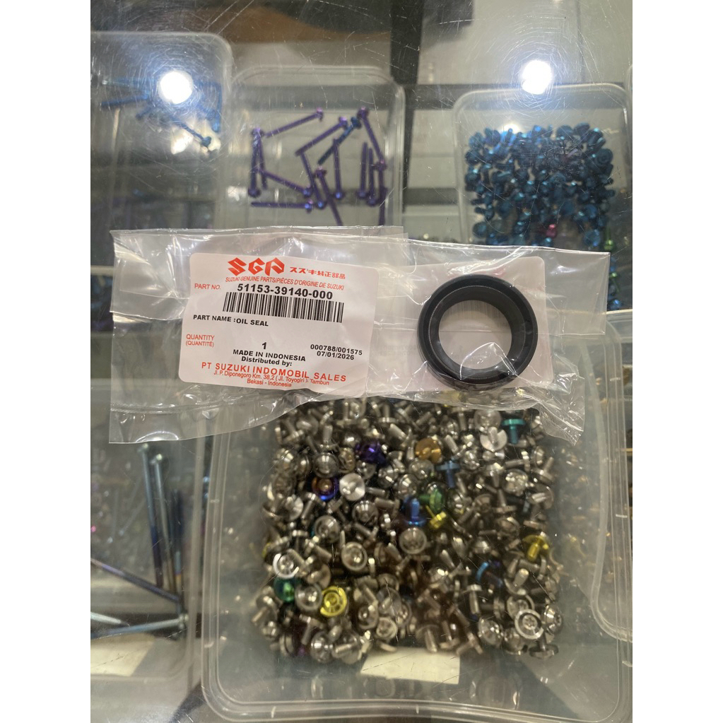 SEAL SHOCK DEPAN SATRIA2TAK