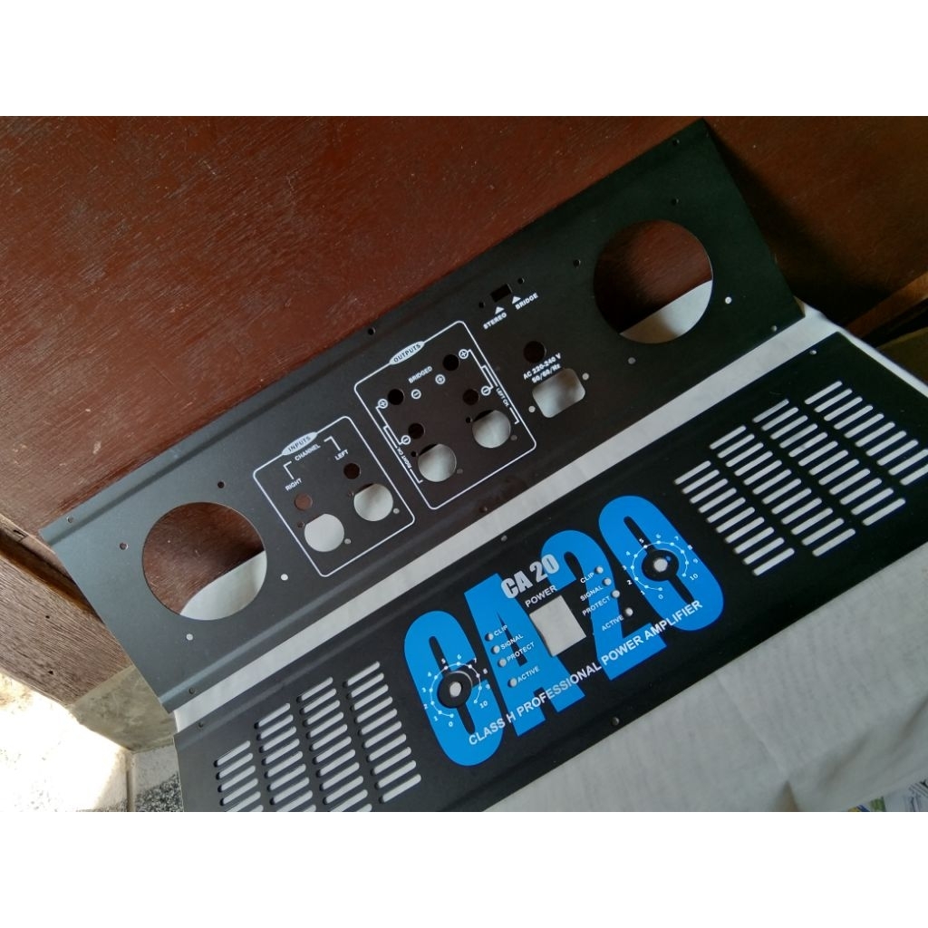 Panel Box CA 20 Amplifier Profesional dengan Aksesori Lengkap