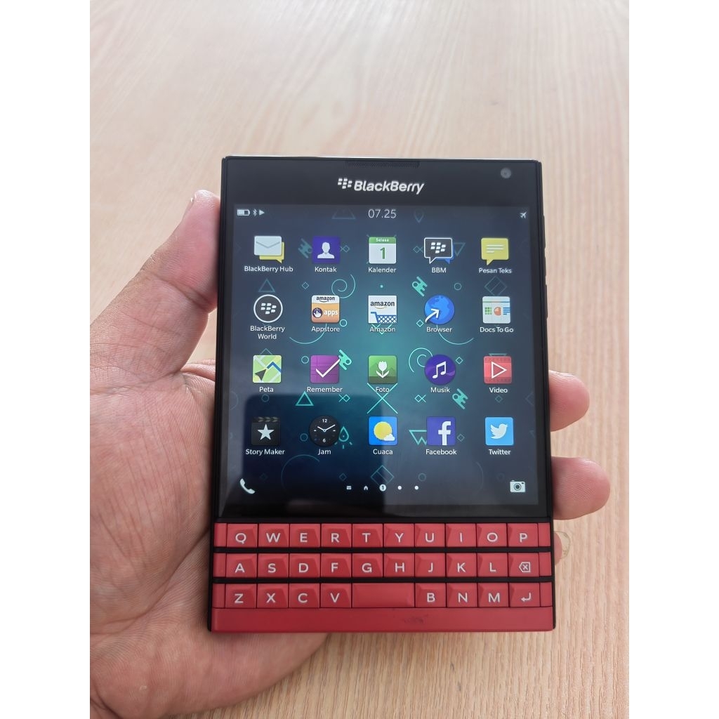 Blackberry  passport  red edition
