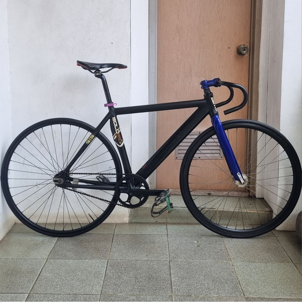 fullbike fixie soloist 77 sz 50. alloy. torpedo. second