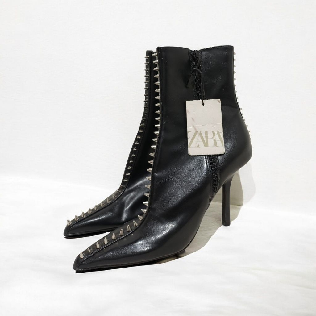 Zara Studded Black Patent Leather High Heels Ankle Boots Made In China Original