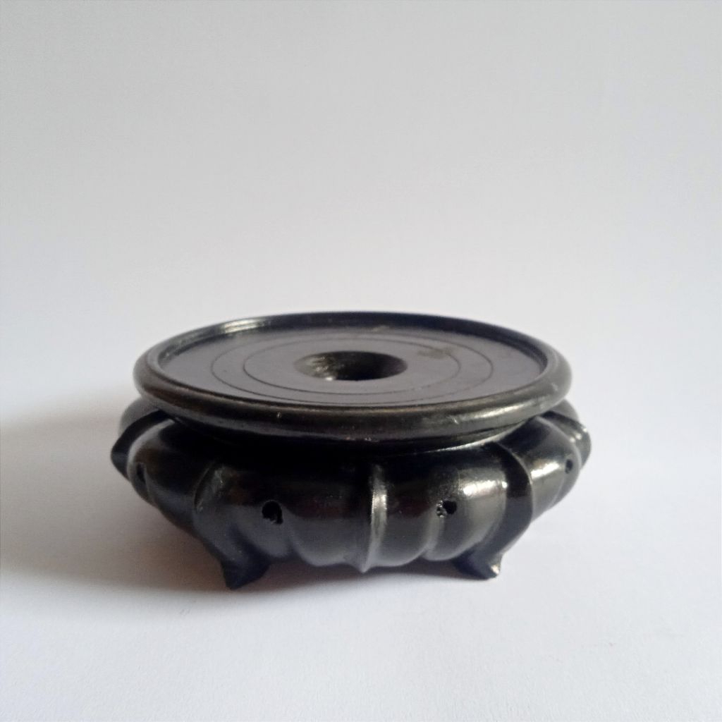 Antik Vintage Tatakan Bancikan Bahan Kayu Untuk Porselen Dm.11cm Utuh Tua Layak Koleksi