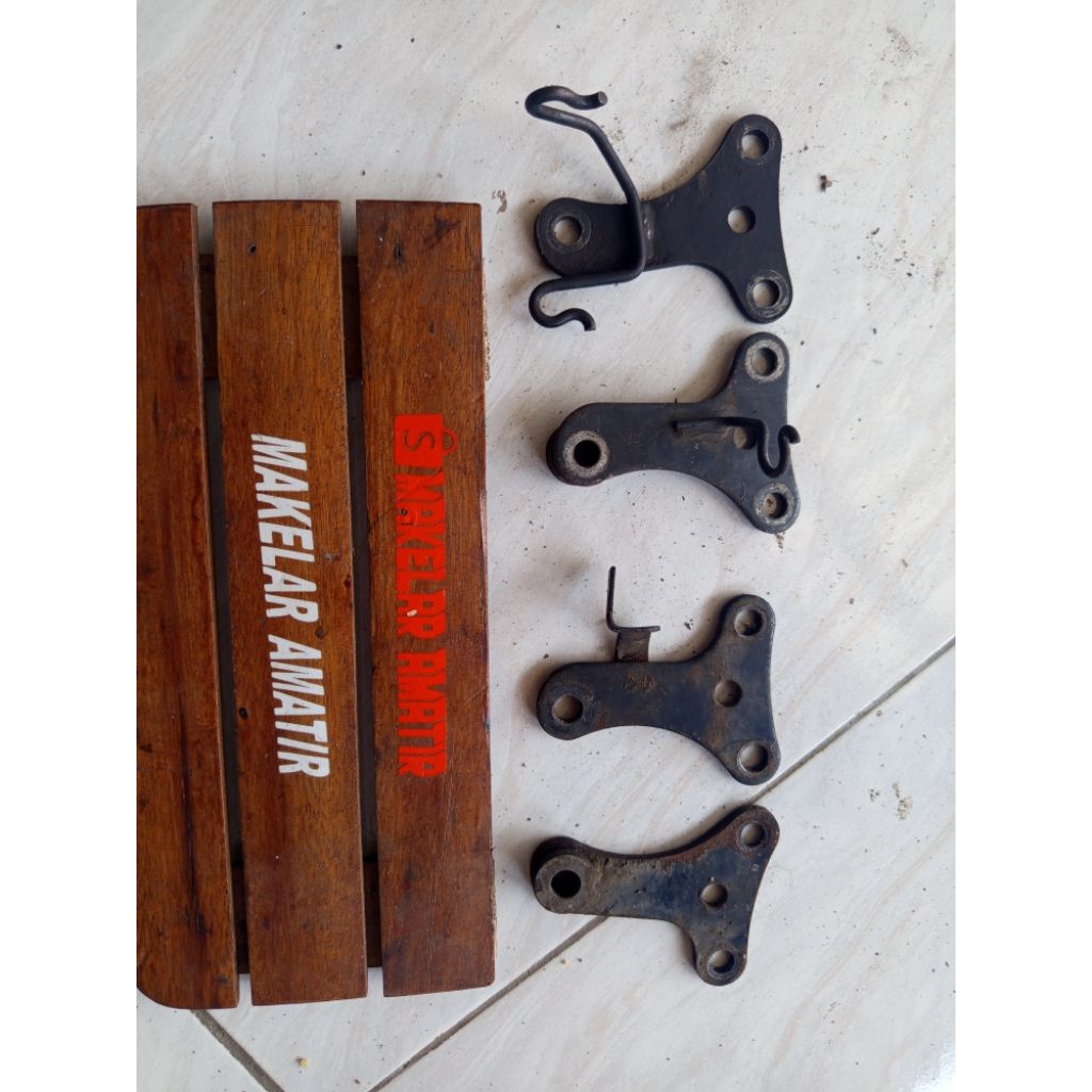 pangkon mesin atas megapro primus / megapro lama original copotan