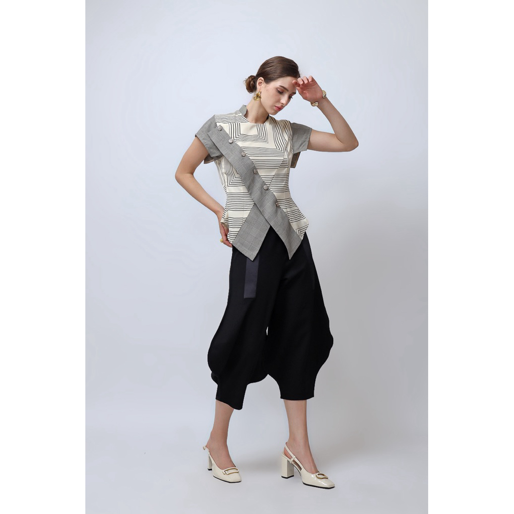 Bloom et Champs Linear Blouse