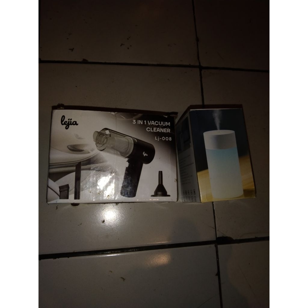 paket penyedot debu dan pengharum ruangan