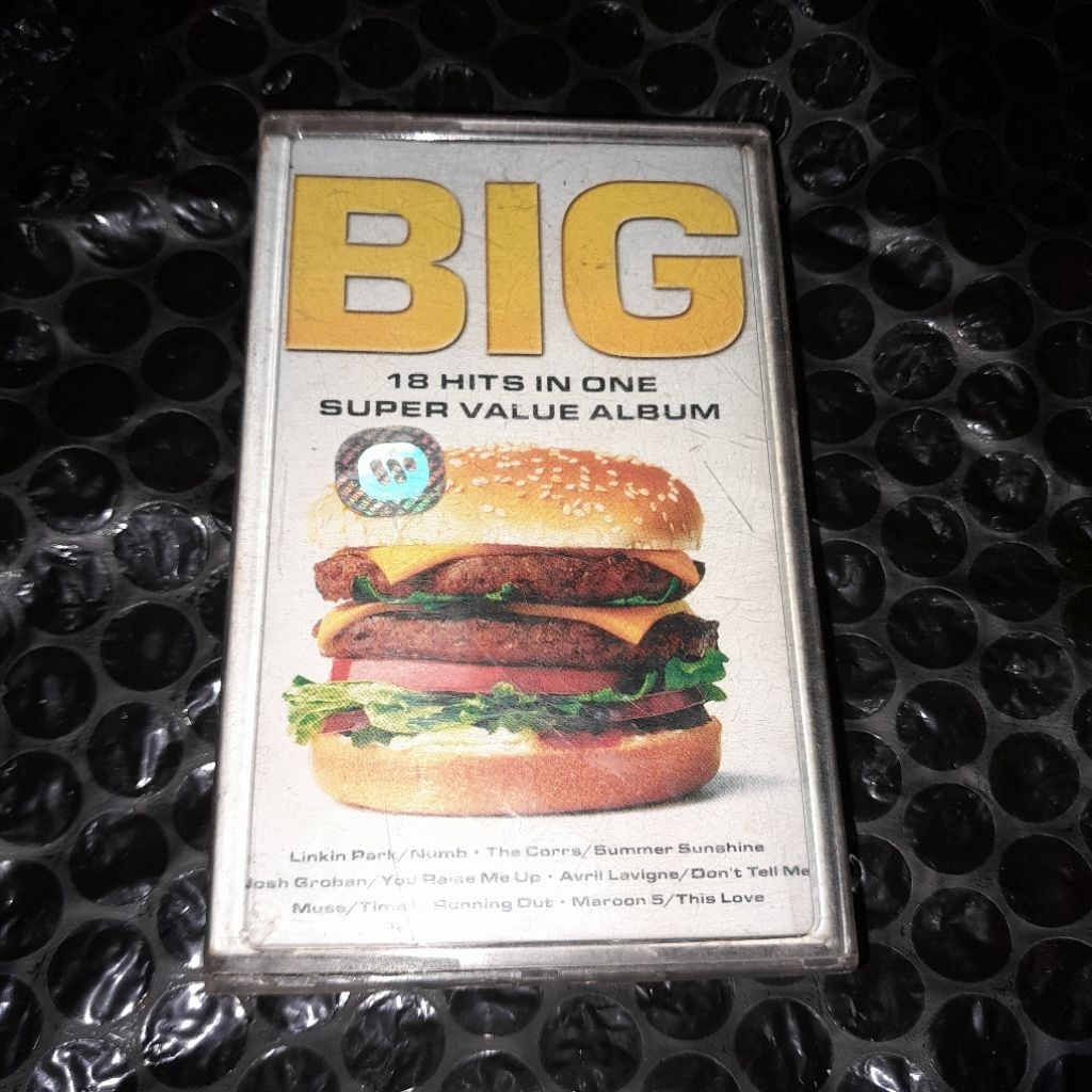 kaset pita big hits (linkin park,avril lavigne,muse,beyonce)