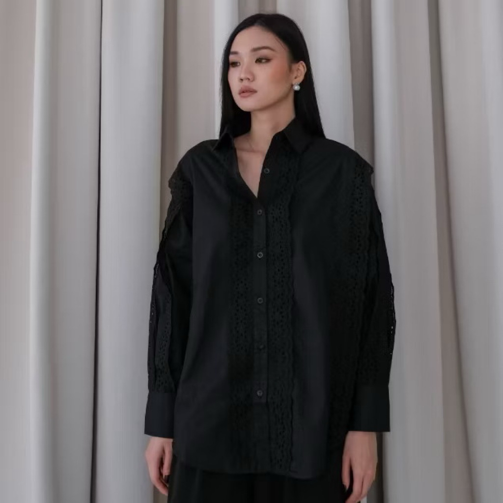 PRELOVED KEMEJA LACE BRAND SEMINGGU - BAJU NGONTEN 1 KALI PAKAI