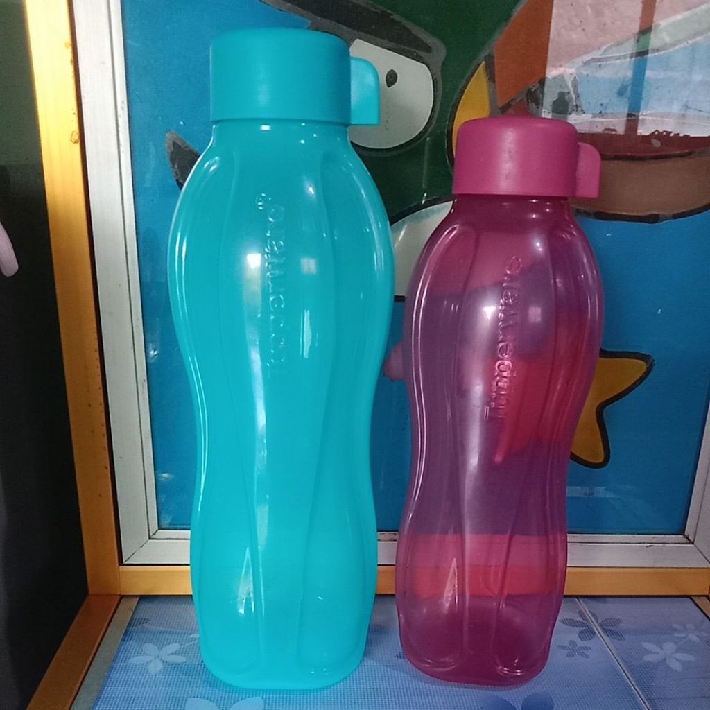 Botol Minum tupperware preloved  1 liter dan 750ml- BPA Free, Desain Elegan, Tutup Anti Bocor