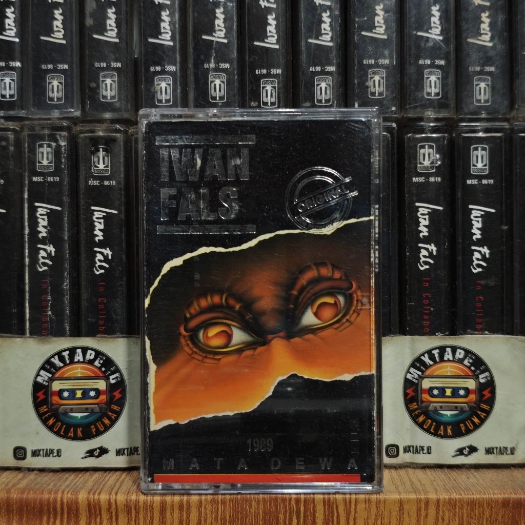 Kaset - Iwan Fals - Mata Dewa - Kaset Pita - Radio Tape - Radio - Pemutar Kaset - Retro - Classic - 