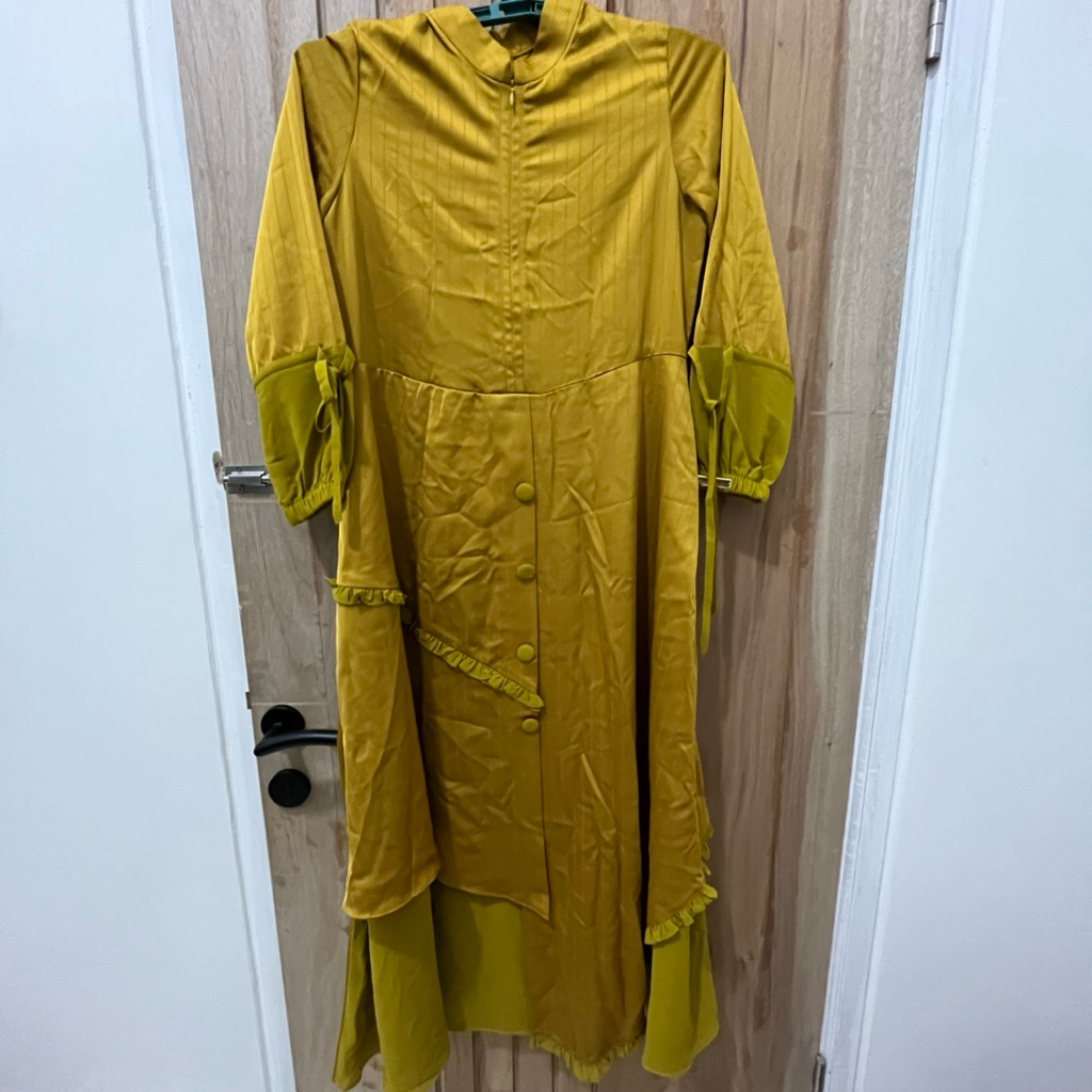 Gamis Syari Mayra Preloved Set Khimar Kuning Kunyit | Size S Kondisi Bagus