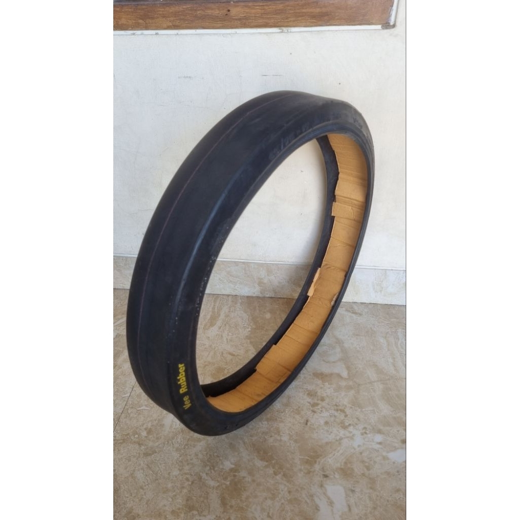Ban Vee rubber DRAKULA THAILAND