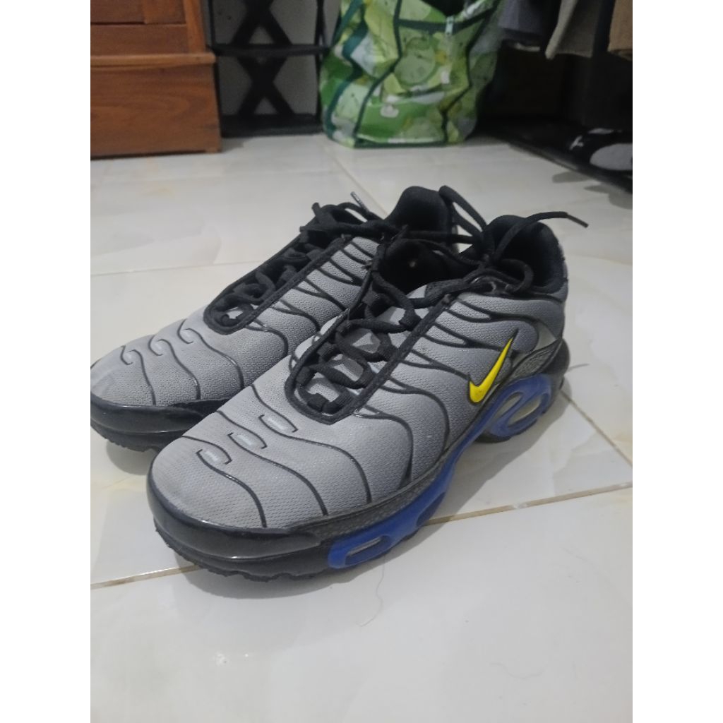 nike tn second