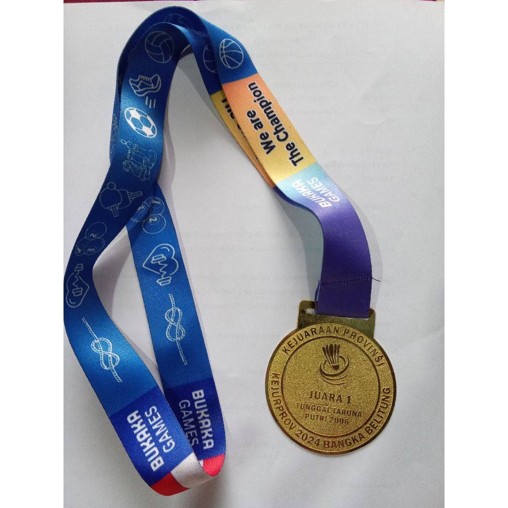 medali emas perak perunggu