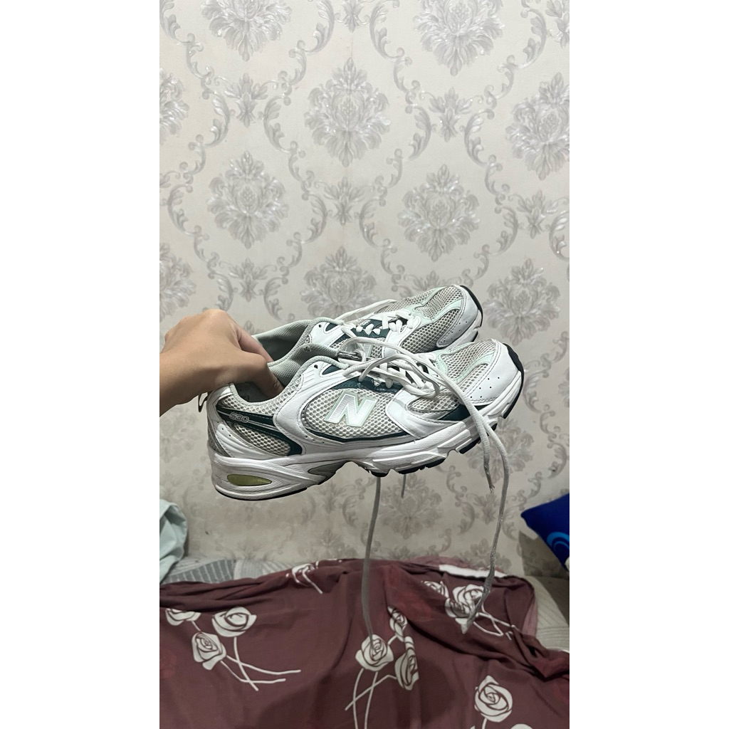 NB 530 preloved size 40