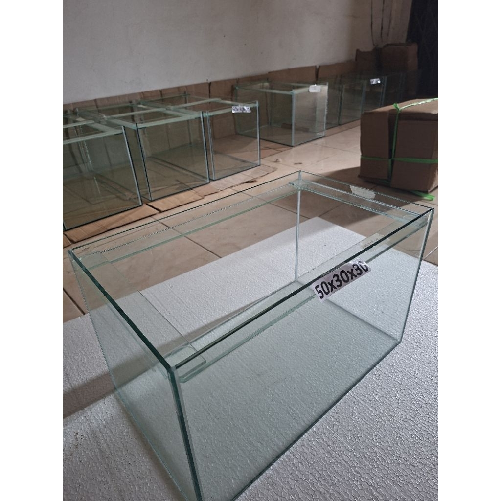 AQUARIUM BARU 50X30X30