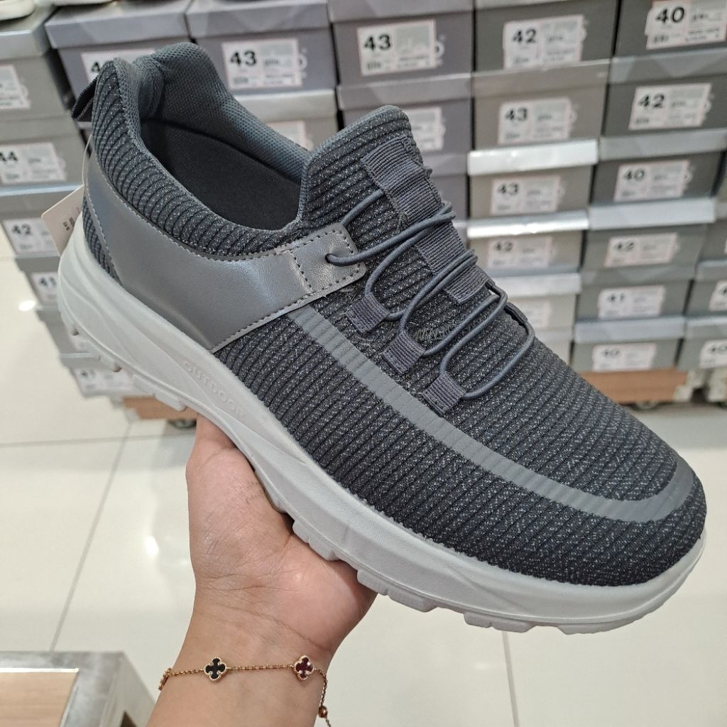 Sepatu sneakers pria fladeo ringan model slip-in
