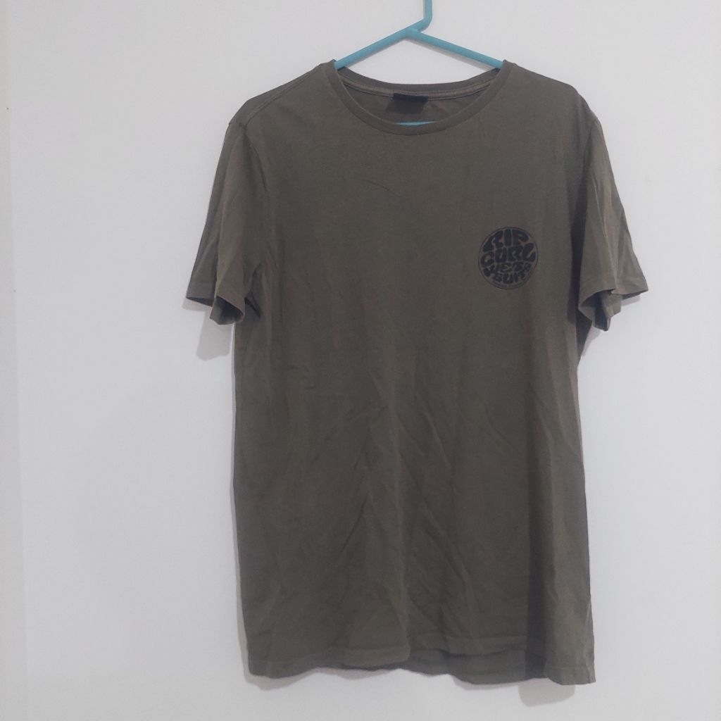 Baju Rip Curl Wetsuit Icon Tee Surf T-Shirt Standard Fit Olive/Army Green size M (Preloved)