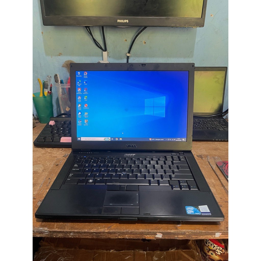 Laptop Dell i7 Gen 1 vga nvidia sudah ssd (minus cek deskripsi)