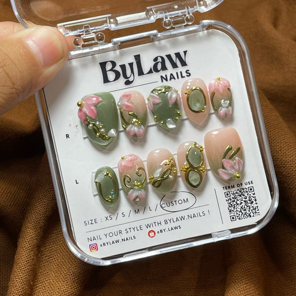 [ByLaw. Nails] Sage Blossom Luxe Press On Nails | Premium Kuku Palsu Green Floral | Gold Accent Nail