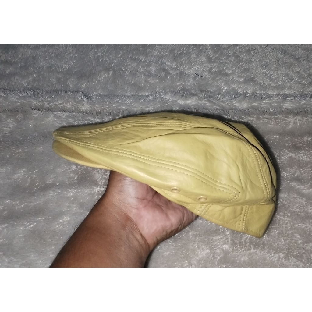 Topi Flatcap BEAR kulit Size 58cm ada kancing depan Second