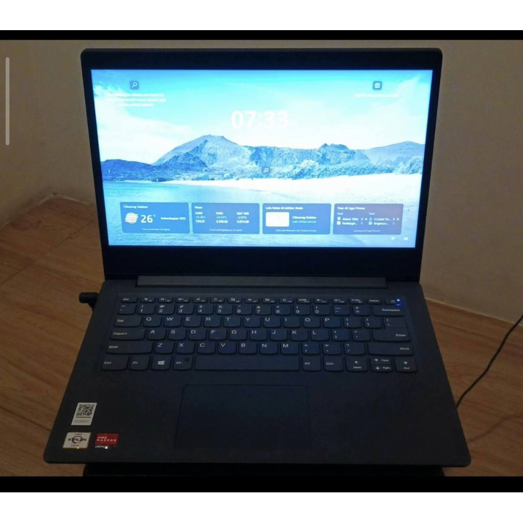 Lenovo V14 ADA Gold Athlon RAM 8GB SSD 256