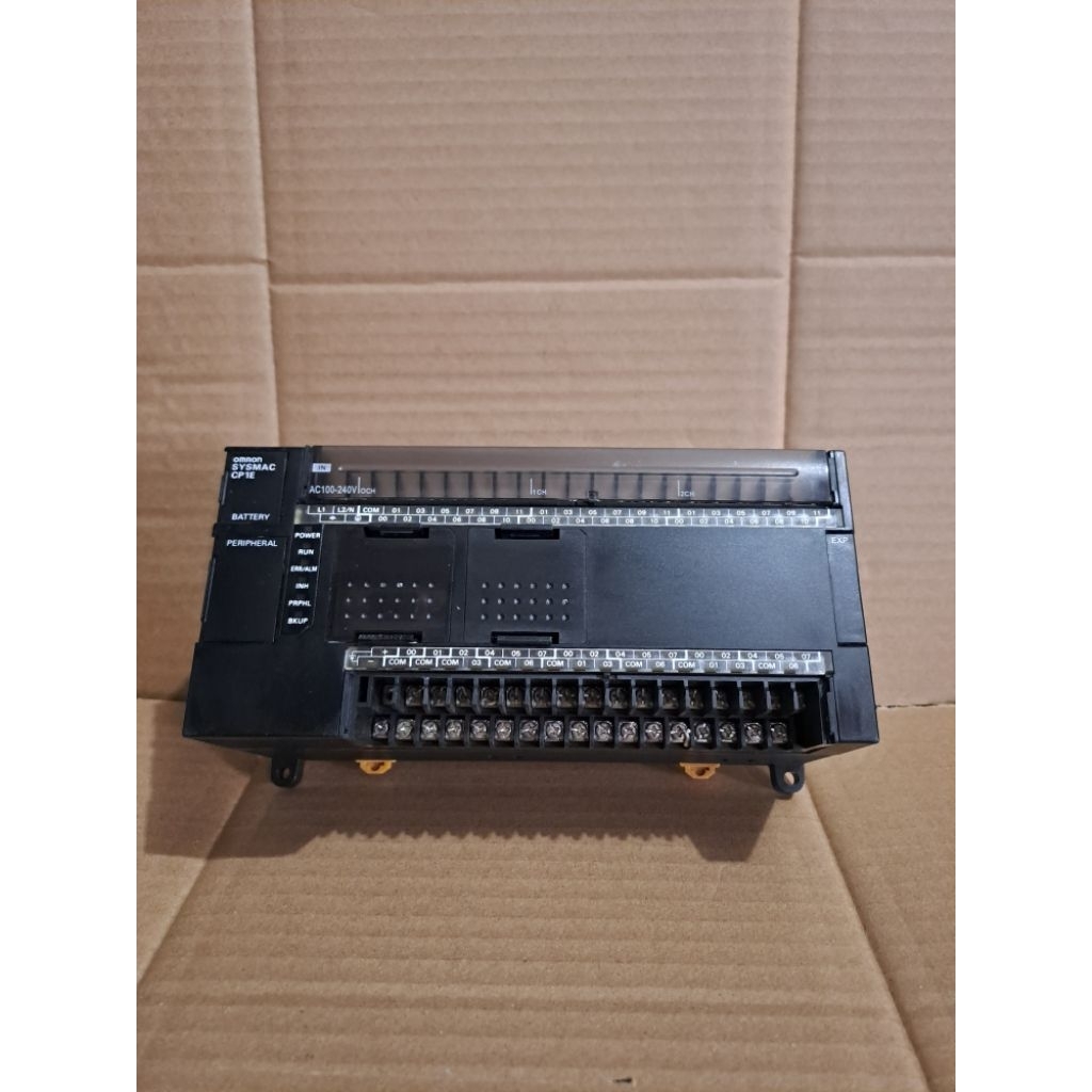 CP1E-N60DR-A CP1E N60DRA PLC OMRON CP1E 60 I/O
