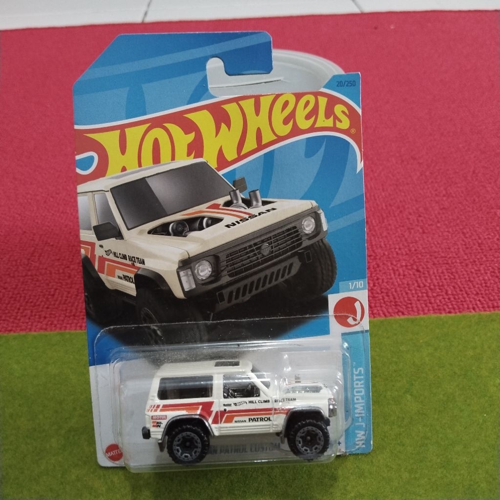 hotwheels nissan patrol