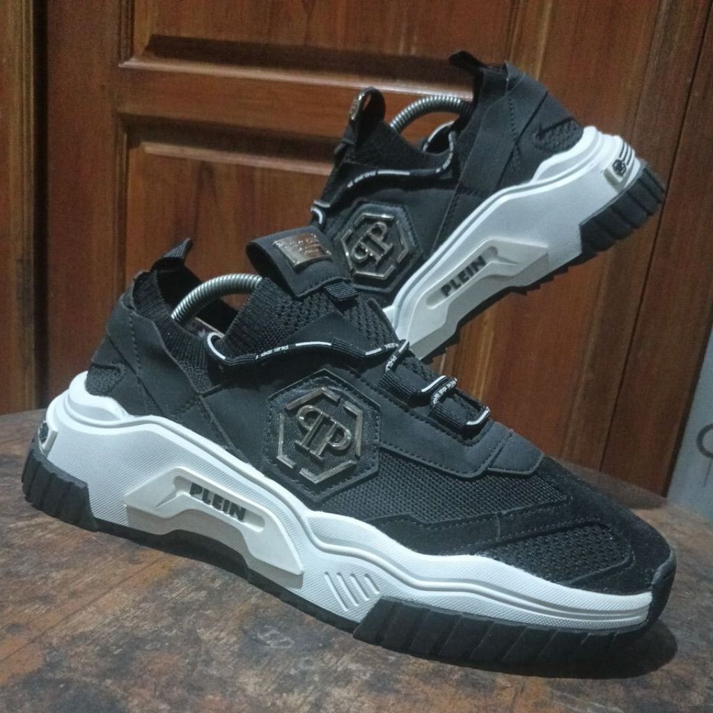 sepatu Philipp plein size 43