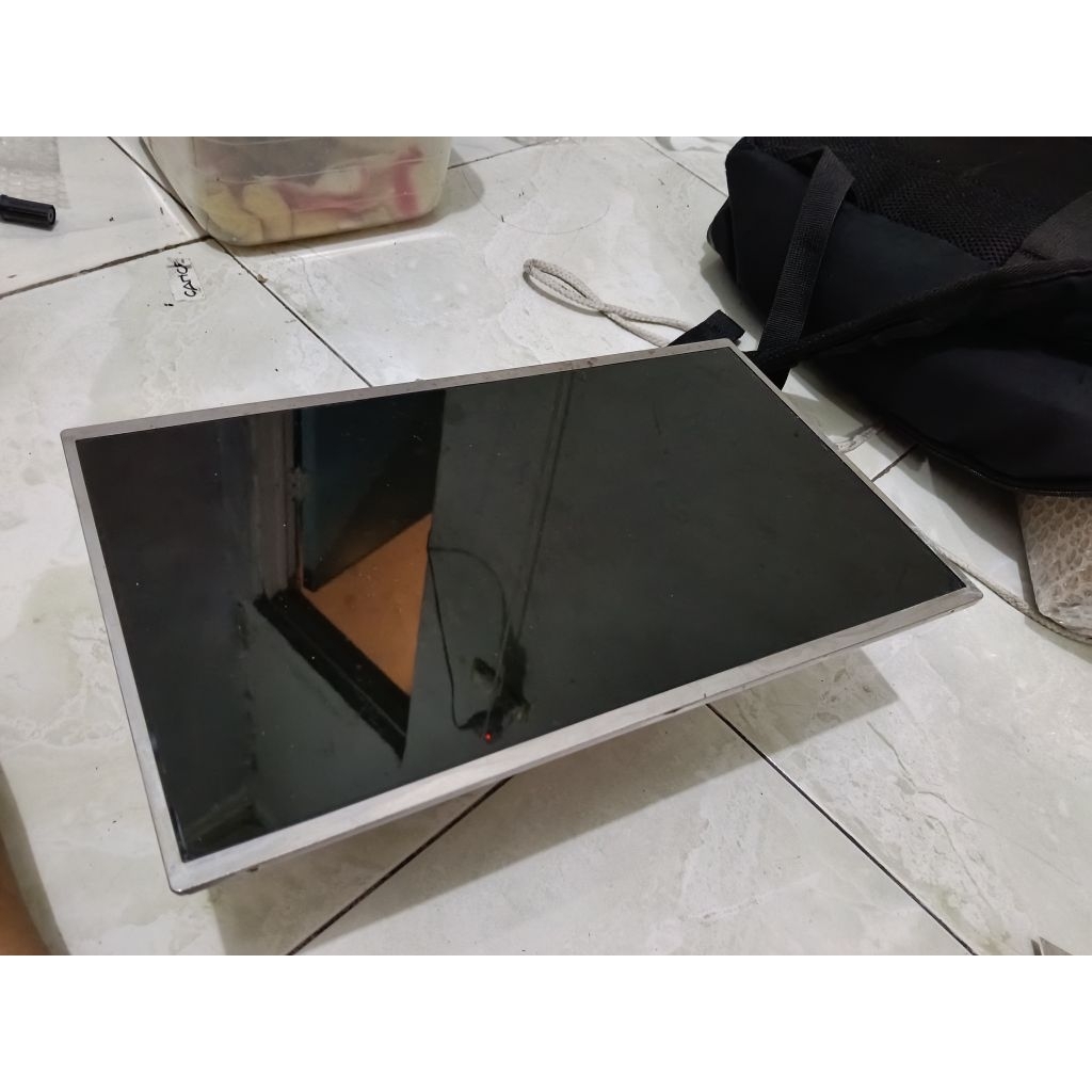 lcd laptop 14 40 pin standar bekas