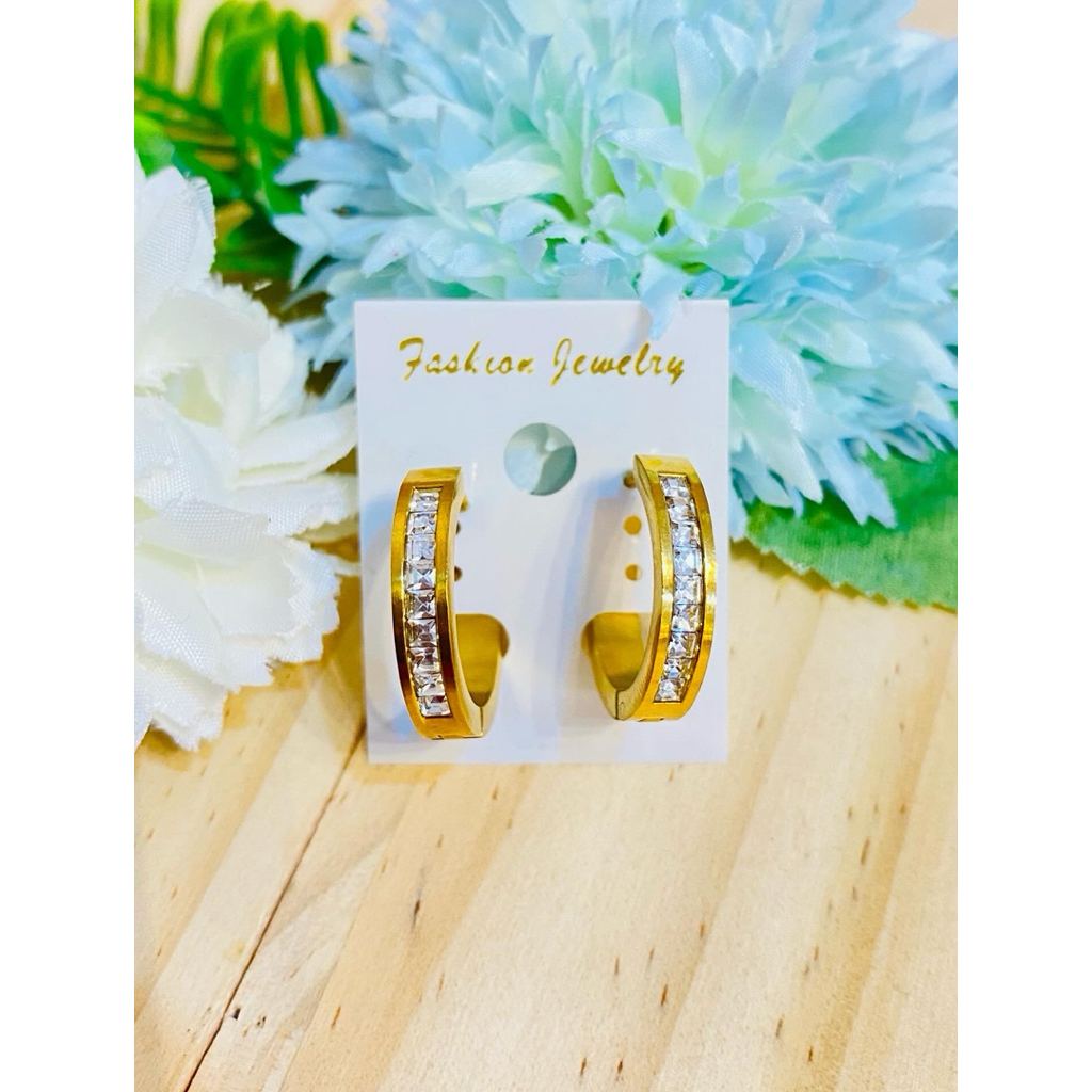 anting bulat titanium