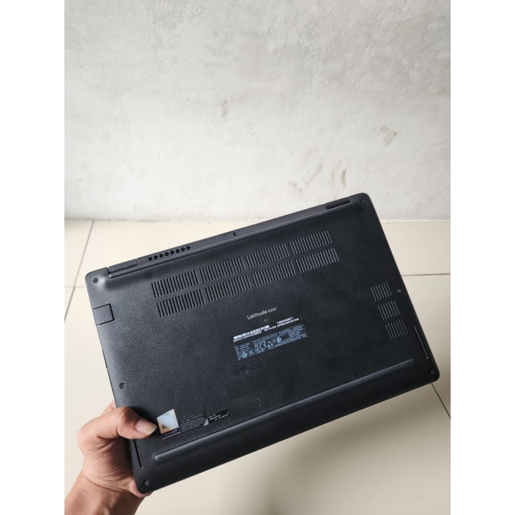 Dell Latitude 5300