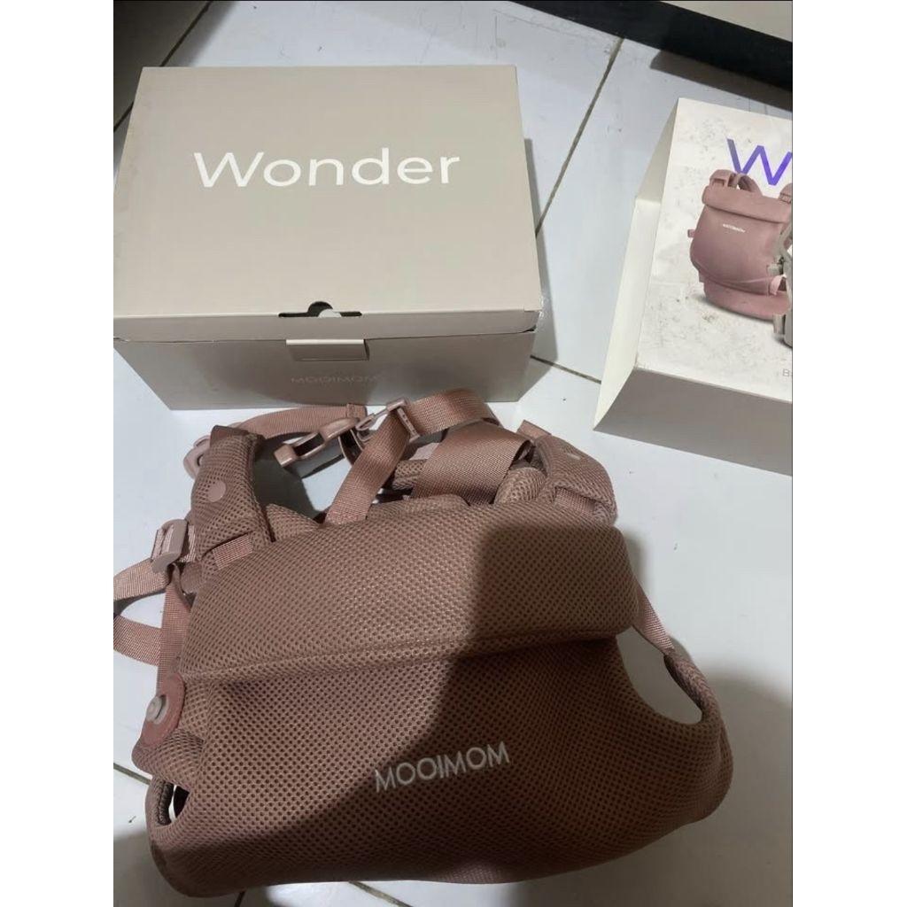 MOOIMOM WONDER BABY CARRIER