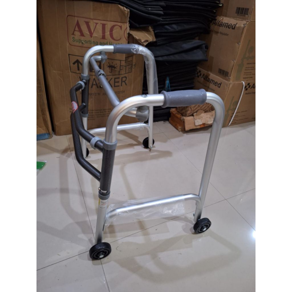 Walker jalan anak anak