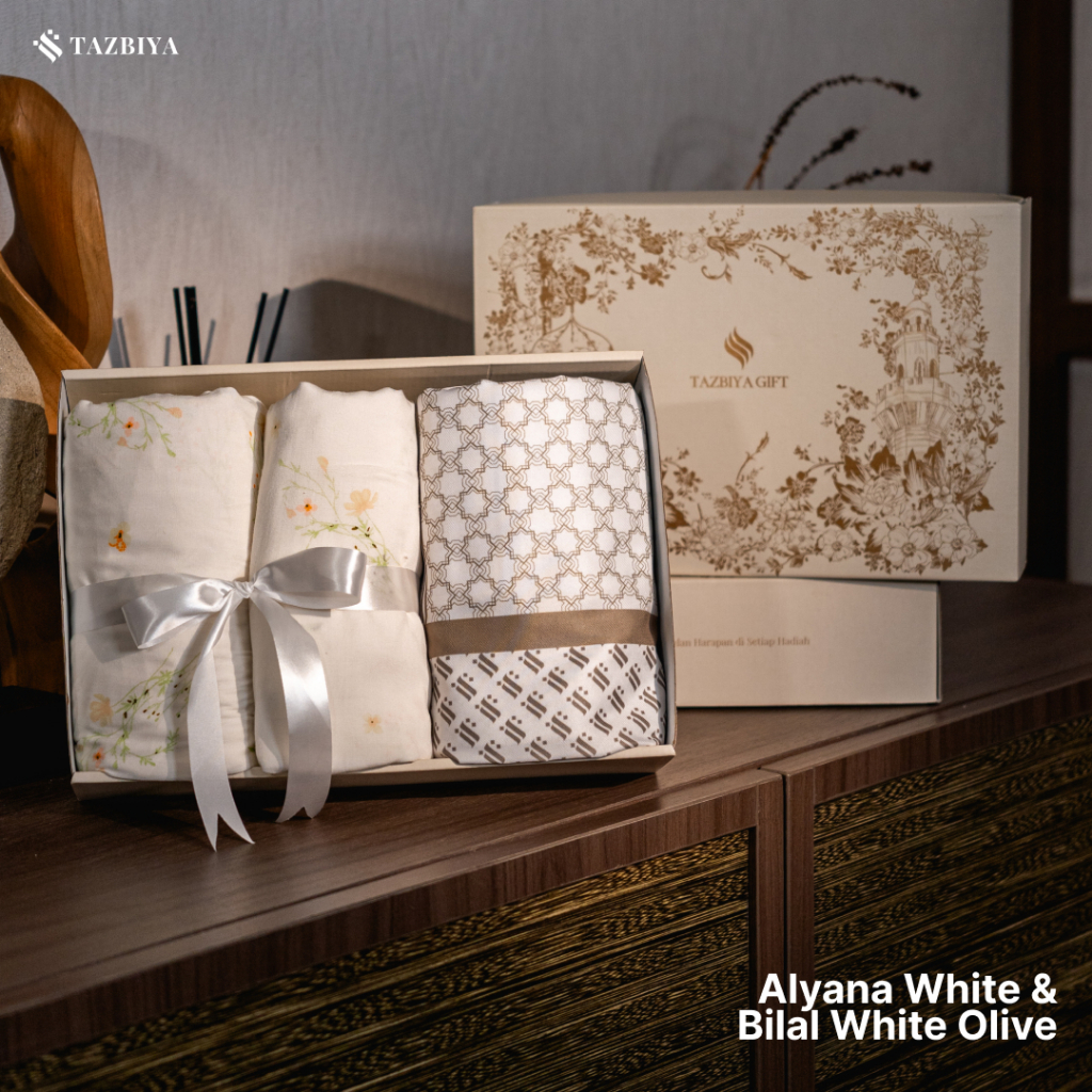TAZBIYA - Gift Set Couple Mukena & Sarung (Raya Hampers Gift Box Raya Couple Isi Mukena dan Sarung) 