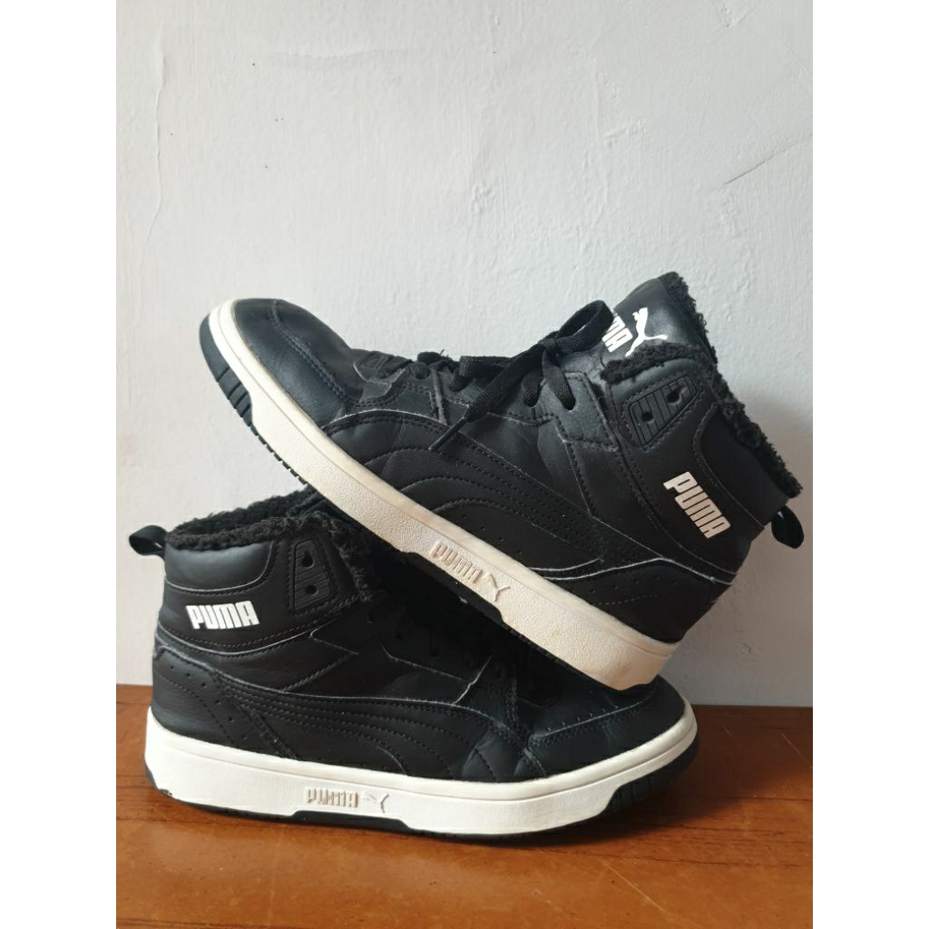 SEPATU SECOND BRAND