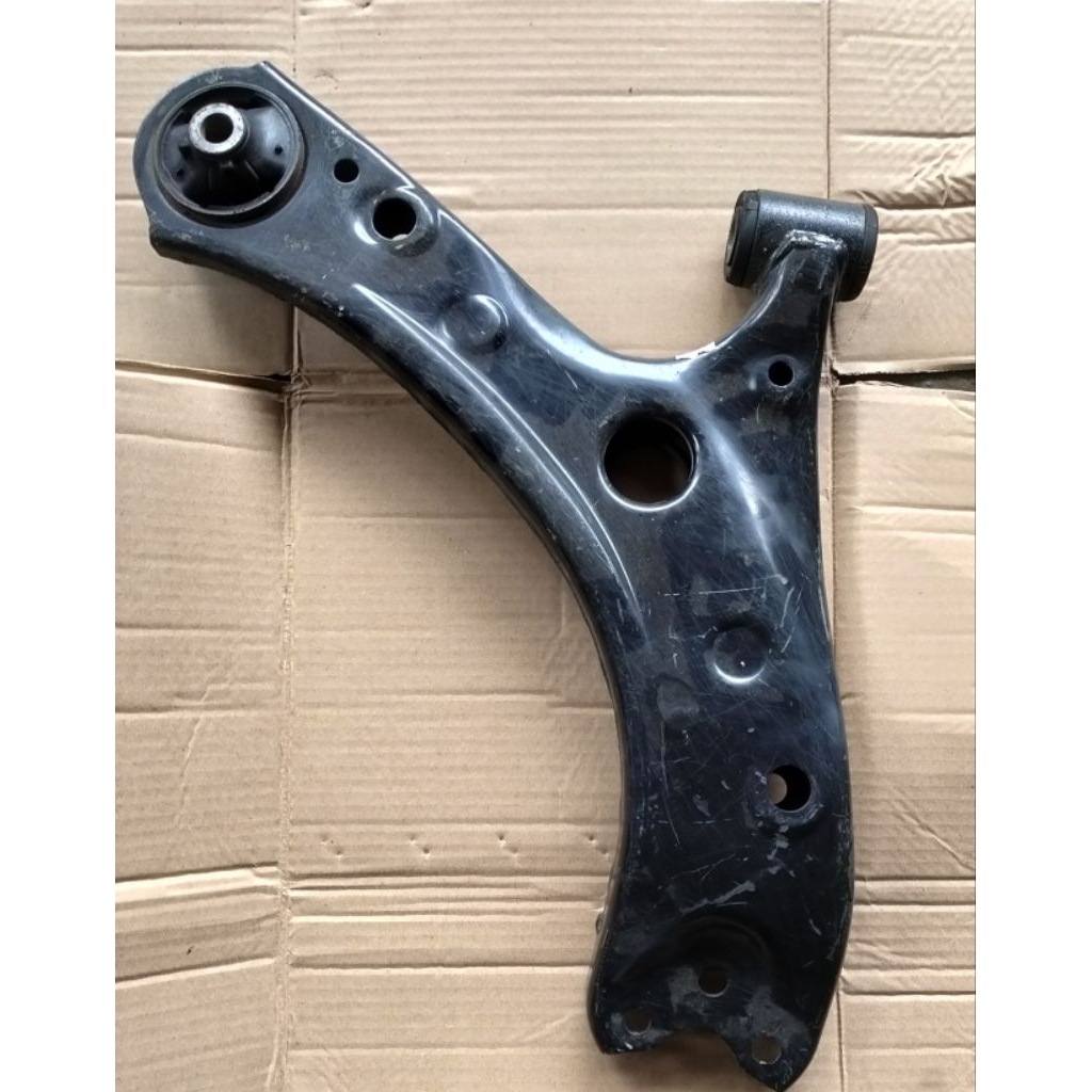 sayap mobil Toyota Innova zenix original copotan