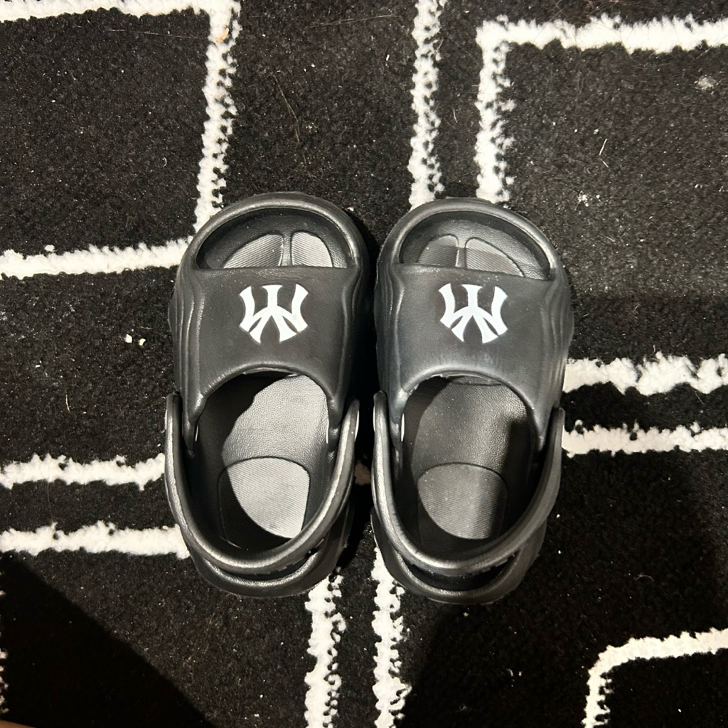 preloved sandal bayi