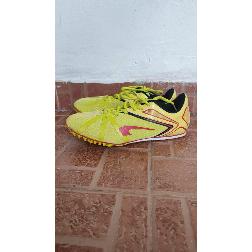 Sepatu Sprint Kronos Spikes Yellow Red Original size 42