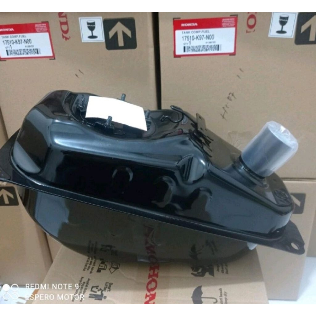 17510-K97-N00 HGP AHM 100% TANGKI PCX 150 K97 17510K97N00