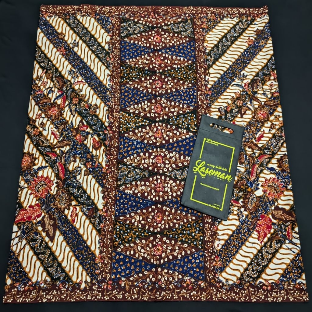 Laseman : Bledak Premium Jumbo | Sarung Batik Tulis Lasem Tiga Negeri