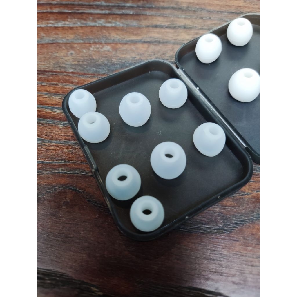Eartips lepasan dari IEM QKZ 4 pasang