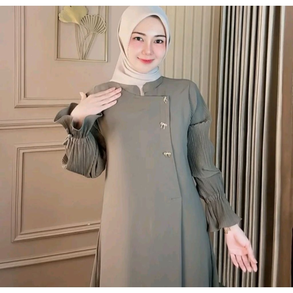Abaya Naura