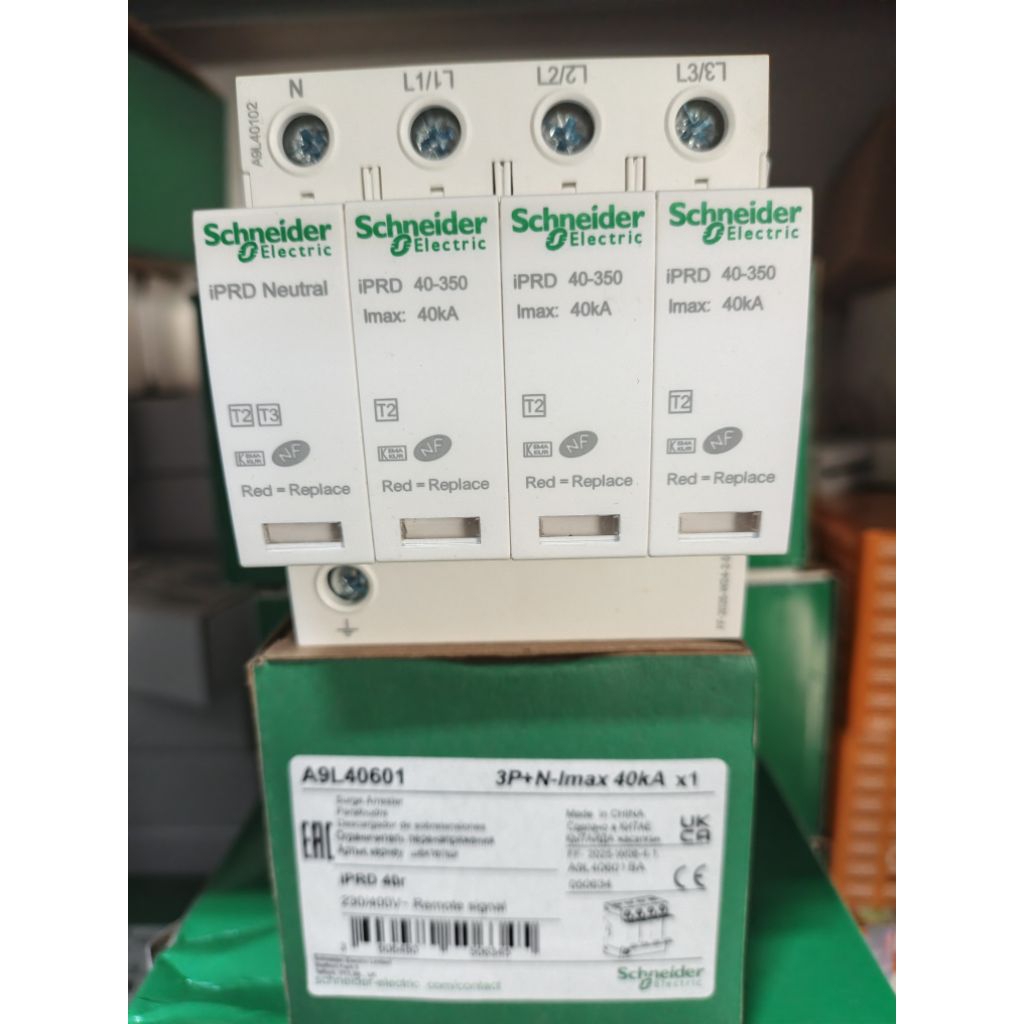 SURGE ARRESTER SCHNEIDER IPRD 40  3PAS + N