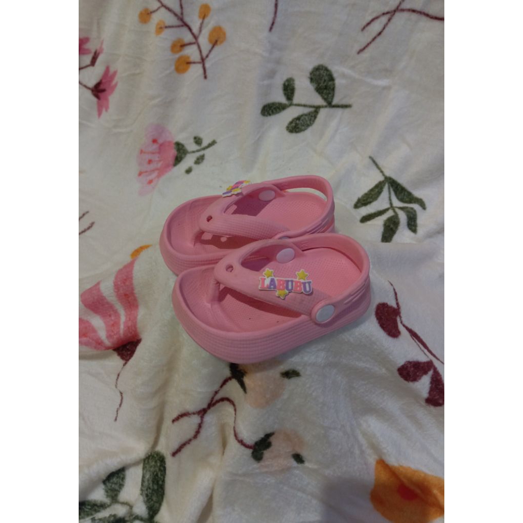 NEW & PRELOVED SANDAL BAYI