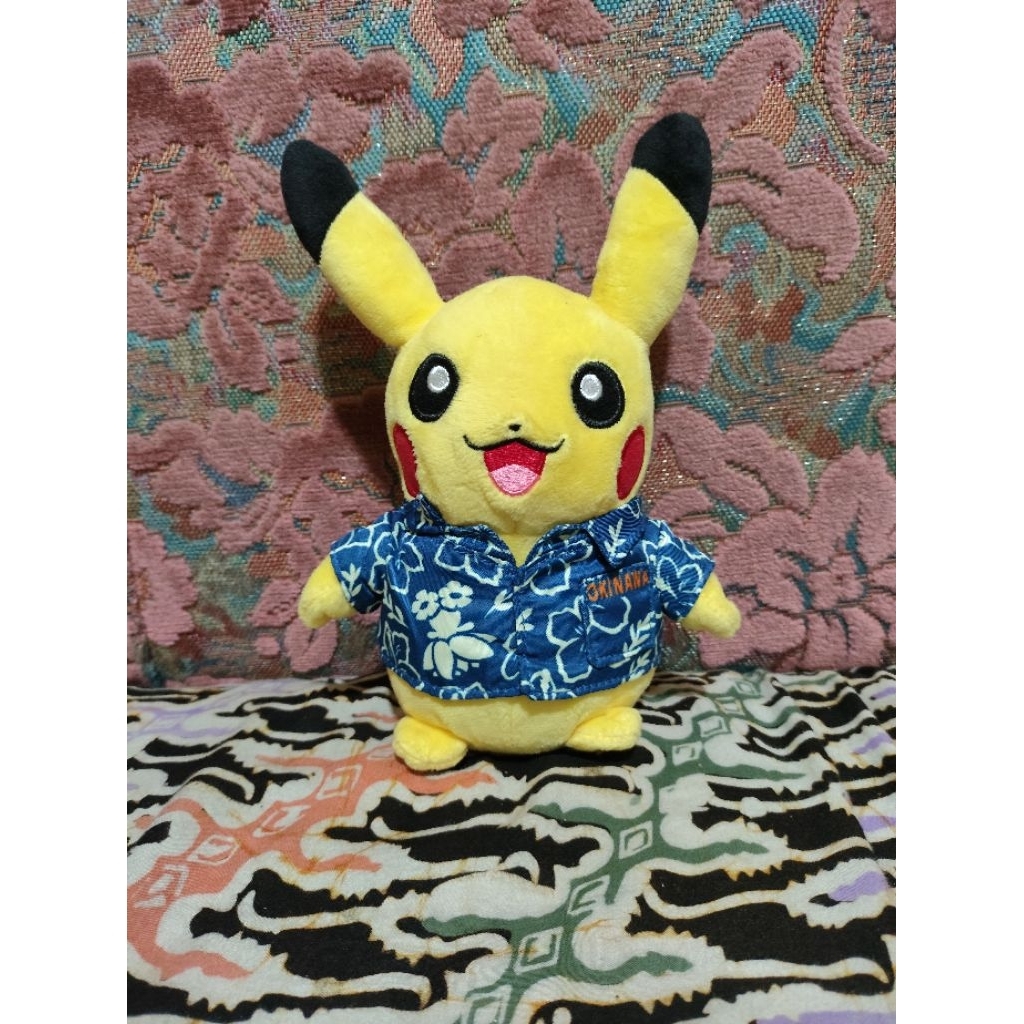 Boneka Pokemon Pikachu Okinawa