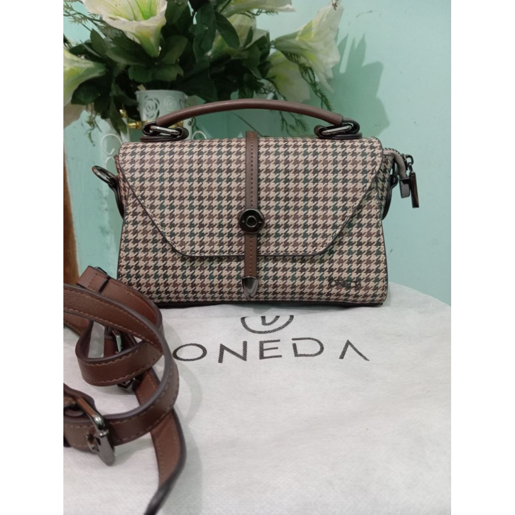 Tas Wanita Oneda